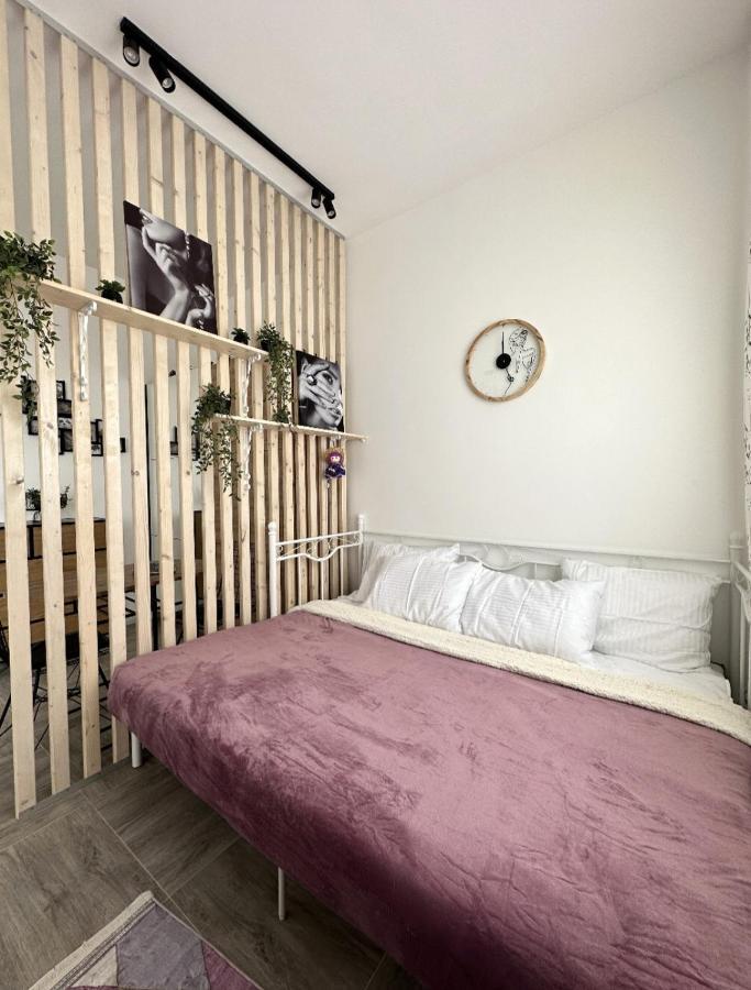 Studio Apartment, 5 Minutes To The Beach Bar Exteriör bild