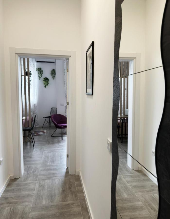 Studio Apartment, 5 Minutes To The Beach Bar Exteriör bild